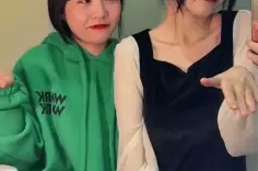 田一名与女生接吻
