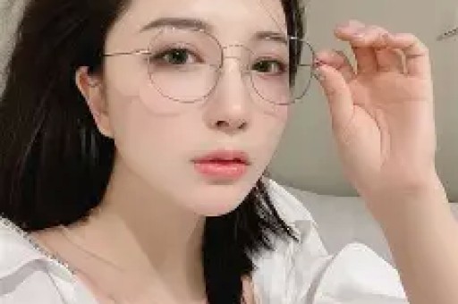 又3大瓜!深夜泡酒吧全身整容恋情曝光个个劲爆关晓彤也被牵连